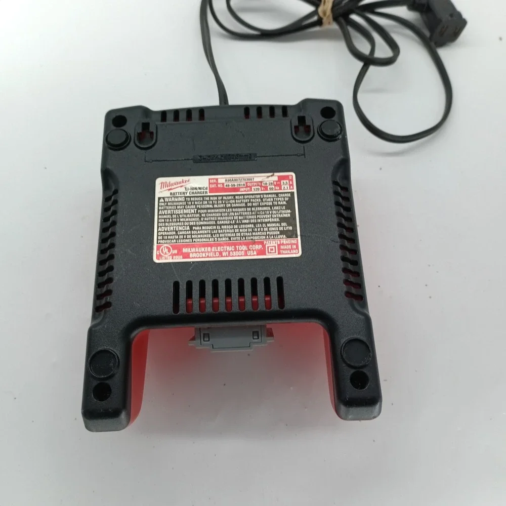 Milwaukee 48-59-2818 Li-Ion NiCd 18V 28V Multi-Voltage Battery Charger a8